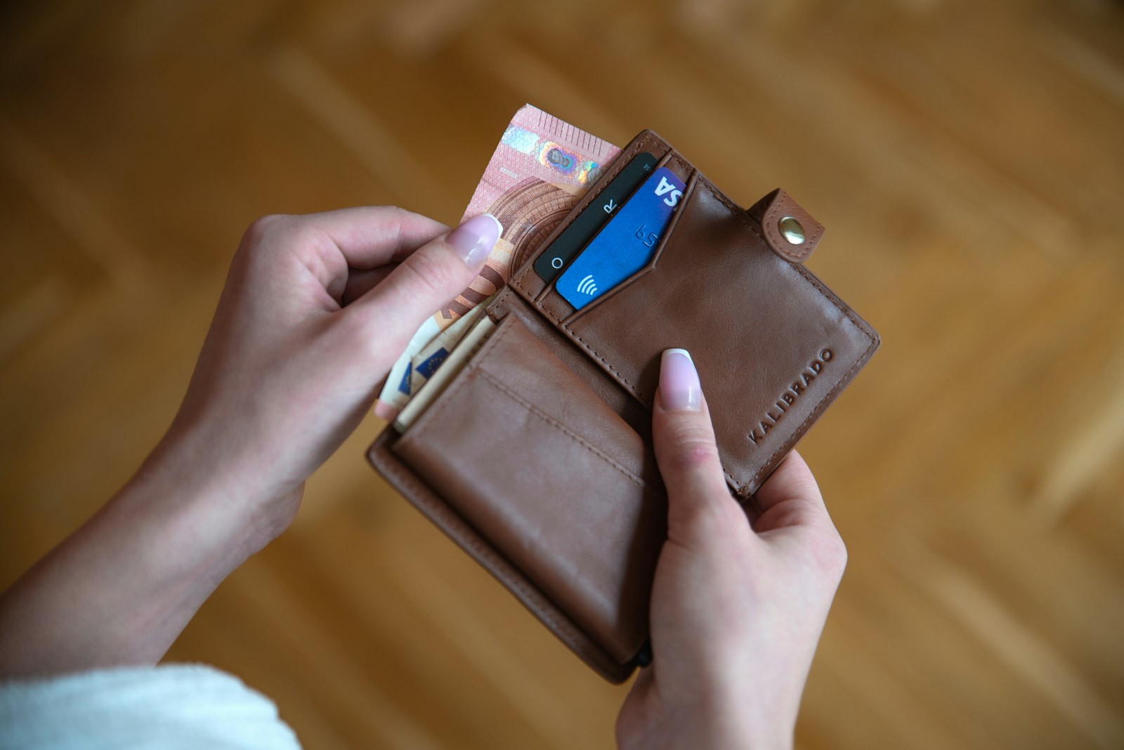 Leather card holder